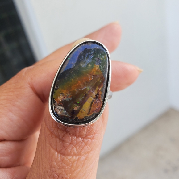 Boulder opal ring - Picture 7 of 11